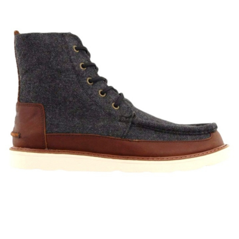 NWOB Men size 10 Toms Casual w/ Versatile Leather and Grey upper boots.